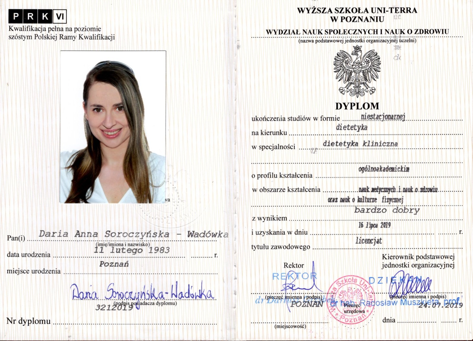 licencjat dyplom
